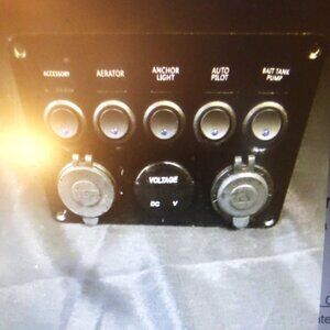 BNF -- New BOAT SWITCH w/ USB Anchor Light Auto Pilot Battery Tank Aerator